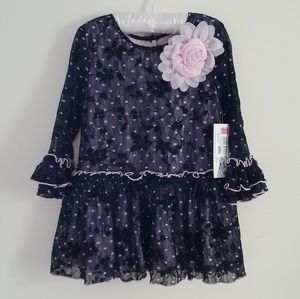 Girls size 6 lace top with flower
